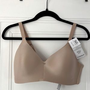 Chantelle wireless bra - 34DD - NWT